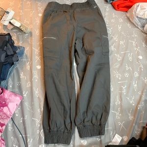 DSG CARGO PANTS SIZE SMALL WORN ONCE